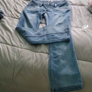 Beautifully made jeans with pink and white stitch